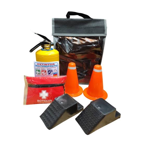 Kit de carretera con botiquín completo 18 productos